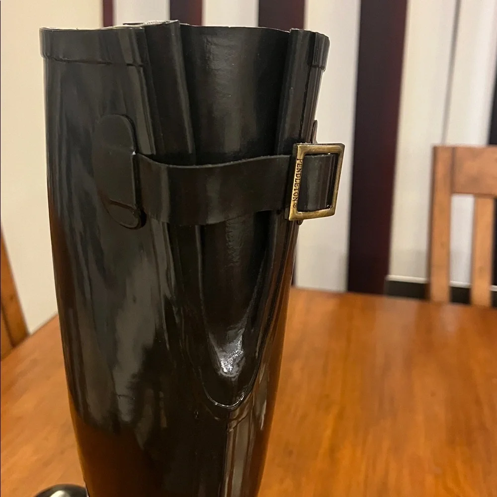 Pendleton Gloss Tall Rain Boots black Women’s Size 7